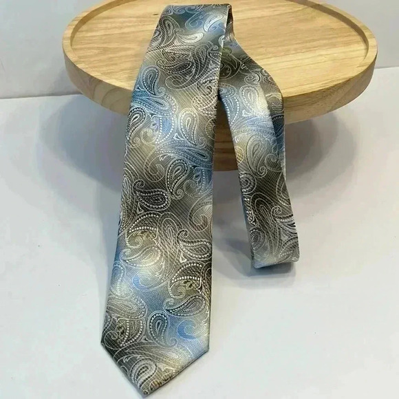 Van Heusen Paisley Print Classic Neck Tie 100% polyester - Picture 1 of 3